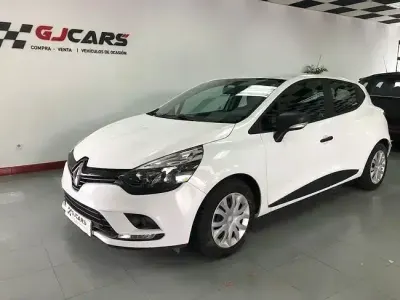 Usado Renault Clio IV Business 75 CV (55 kW) 2019 Blanco