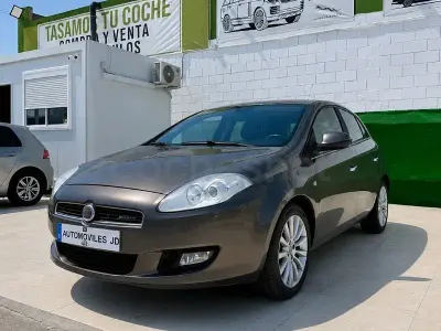 Usado Fiat Bravo Dynamic 105 CV (77 kW) 2009 Beige Utilitario