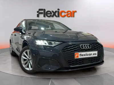 Usado Audi A3 Premium 110 CV (80 kW) 2023 Gris Berlina
