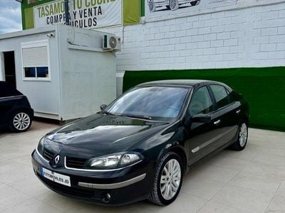 Usado Renault Laguna II Authentique 110 CV (80 kW) 2006 Negro Berlina