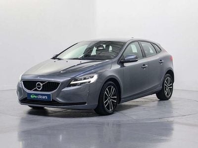Usado Volvo V40 Momentum 120 CV (88 kW) 2018 Gris Utilitario