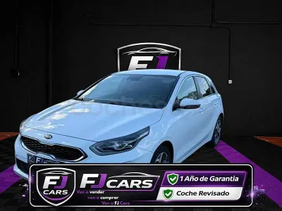 Usado Kia Ceed 136 CV (100 kW) 2021 Blanco Utilitario