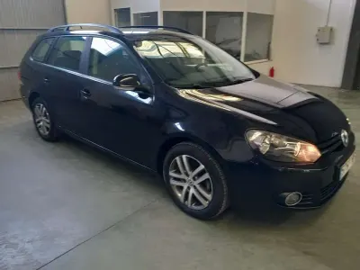 Usado VW Golf VII Advance 105 CV (77 kW) 2013 Azul Familiar
