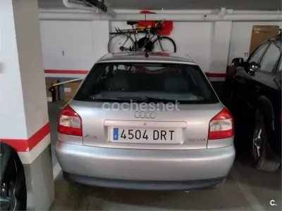 Usado Audi A3 Attraction 130 CV (95 kW) 2002 Gris / plata Utilitario
