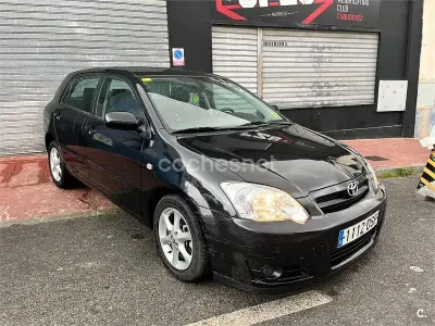 Käytetty Toyota Corolla Sol 110 HP (80 kW) 2005 Musta Sedan
