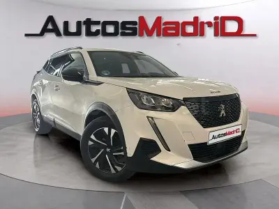 Usado Peugeot 2008 Allure 110 CV (80 kW) 2022 Blanco SUV