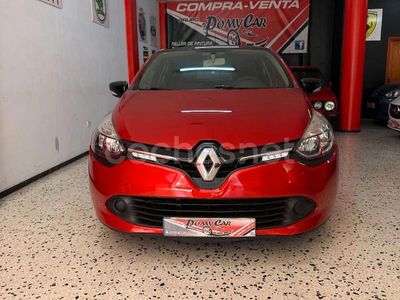 Usado Renault Clio IV Dynamique 90 CV (66 kW) 2014 Naranja Berlina
