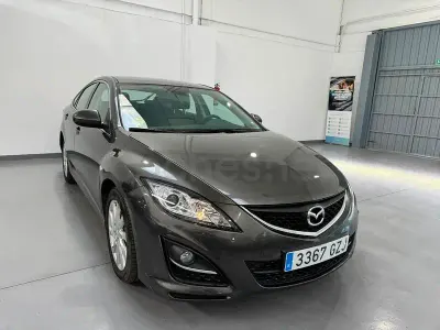 Usado Mazda 6 Active 129 CV (94 kW) 2010 Gris / plata Utilitario