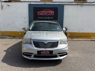 Lancia Voyager