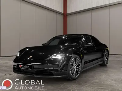 Usado Porsche Taycan 350 kW (476 CV) 2021 Negro Berlina