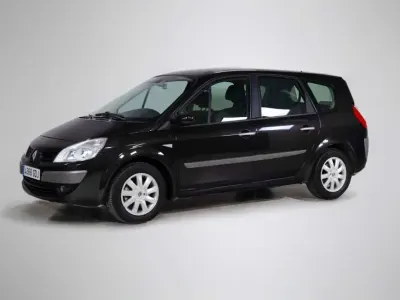 Usado Renault Grand Scénic II Dynamique 106 CV (77 kW) 2008 Negro Monovolumen