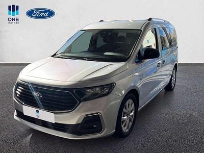 Usado Ford Tourneo Titanium 150 CV (110 kW) 2025 Plateado Van