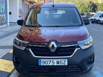 Usado Renault Kangoo 75 CV (55 kW) 2023 Granate Monovolumen