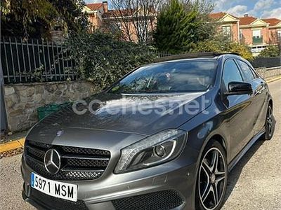 Gris / plata Usado 2014 Mercedes A200 AMG line Berlina | 16.500 € (Caro)