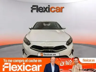 Usado Kia Ceed 136 CV (100 kW) 2023 Blanco Utilitario