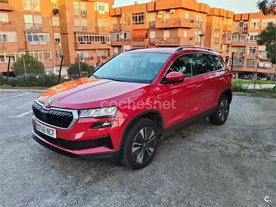 Usado Skoda Karoq Selection 116 CV (85 kW) 2025 Rojo SUV