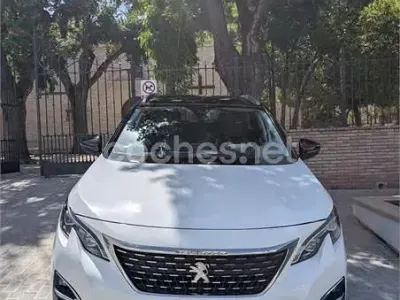 Usado Peugeot 3008 Allure 130 CV (95 kW) 2019 Blanco SUV