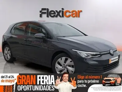 Usado VW Golf VIII Style 150 HP (110 kW) 2022 Cinzento