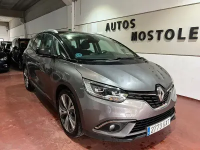 Usado Renault Grand Scénic IV Zen 150 CV (110 kW) 2019 Gris / plata Monovolumen