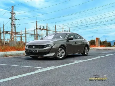 Usado Peugeot 508 Business-Line 131 CV (96 kW) 2019 Gris Berlina