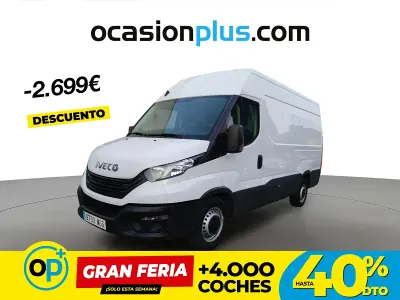 Usado Iveco Daily 156 CV (114 kW) 2023 Blanco Berlina