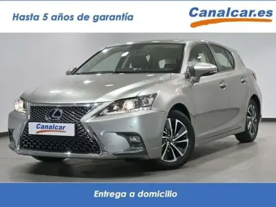 Usado Lexus CT200h Executive Line 136 CV (100 kW) 2020 Gris Utilitario
