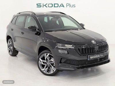 Negro Usado 2025 Skoda Karoq SportLine SUV | 34.950 € (Caro)