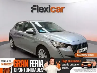 Usado Peugeot 208 Active 100 CV (73 kW) 2021 Gris Utilitario