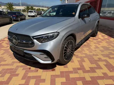 Usado Mercedes GLC300 269 CV (197 kW) 2024 Gris / plata SUV