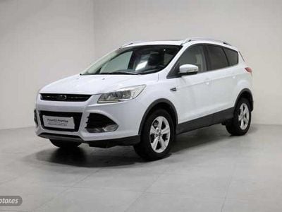 Usado Ford Kuga Trend 140 CV (102 kW) 2014 Blanco SUV