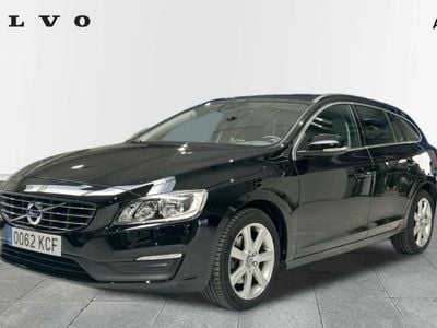 Usado Volvo V60 Momentum 150 CV (110 kW) 2017 Negro Familiar