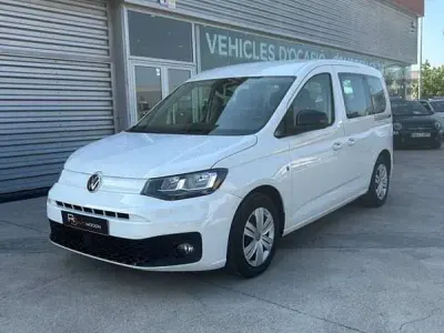 Usado VW Caddy 121 CV (88 kW) 2021 Blanco Monovolumen