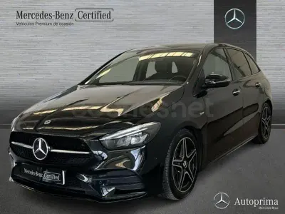 Usado Mercedes B200 150 CV (110 kW) 2021 Negro Monovolumen