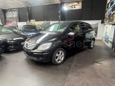 Usado Mercedes B150 95 CV (69 kW) 2005 Negro Monovolumen