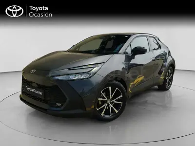 Usado Toyota C-HR Advance 140 CV (102 kW) 2024 Gris / plata SUV