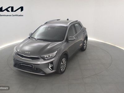 Gris Usado 2024 Kia Stonic SUV | 19.797 € (Un poco caro)