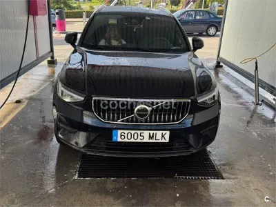 Usado Volvo XC40 Core 211 CV (155 kW) 2023 Negro SUV