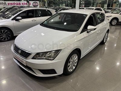 Usado Seat Leon Reference 90 CV (66 kW) 2017 Blanco Berlina