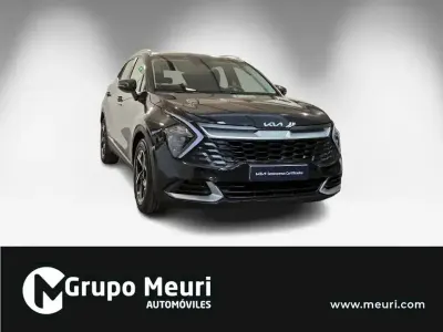 Usado Kia Sportage 136 CV (100 kW) 2023 Negro SUV