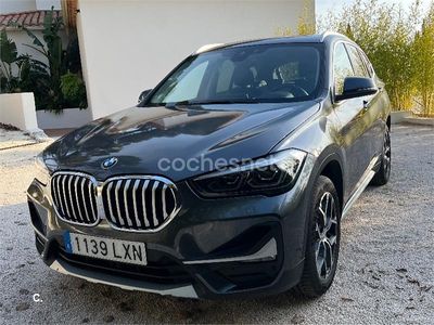 Usado BMW X1 Comfort Edition 150 CV (110 kW) 2022 Gris / plata SUV