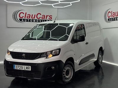 Usado Peugeot Partner Premium 100 CV (73 kW) 2021 Blanco Monovolumen