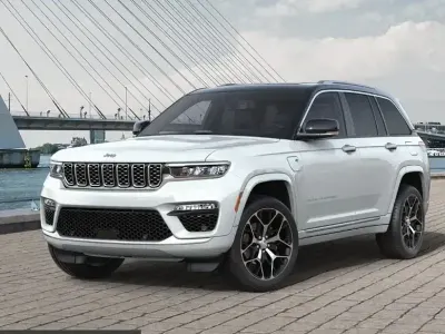Käytetty Jeep Grand Cherokee Summit 381 HP (280 kW) 2023 Valkoinen Katumaasturi