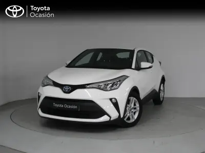 Käytetty Toyota C-HR Active 122 HP (89 kW) 2022 Valkoinen Katumaasturi