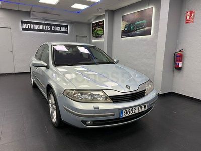 Beige Usado 2004 Renault Laguna II Expression Berlina | 1990 € (Precio justo)