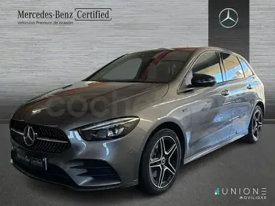 Usado Mercedes B250 218 CV (160 kW) 2020 Gris / plata Utilitario