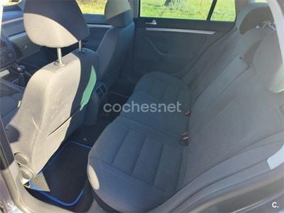 Usado VW Golf V Advance 122 CV (89 kW) 2008 Gris / plata Familiar