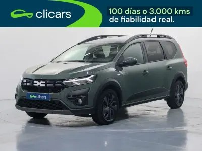 Usado Dacia Jogger Essentiel 110 CV (80 kW) 2025 Verde Monovolumen