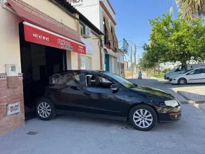 Usado VW Passat Advance 110 CV (80 kW) 2010 Negro Berlina