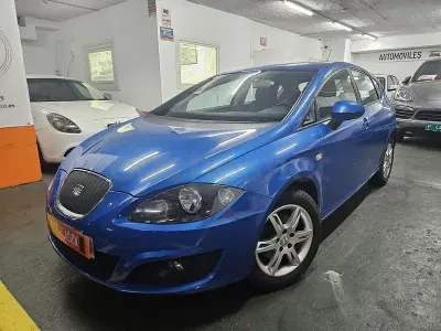 Usado Seat Leon Style 105 CV (77 kW) 2011 Azul Utilitario