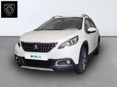 Usado Peugeot 2008 Allure 110 CV (80 kW) 2018 Blanco SUV